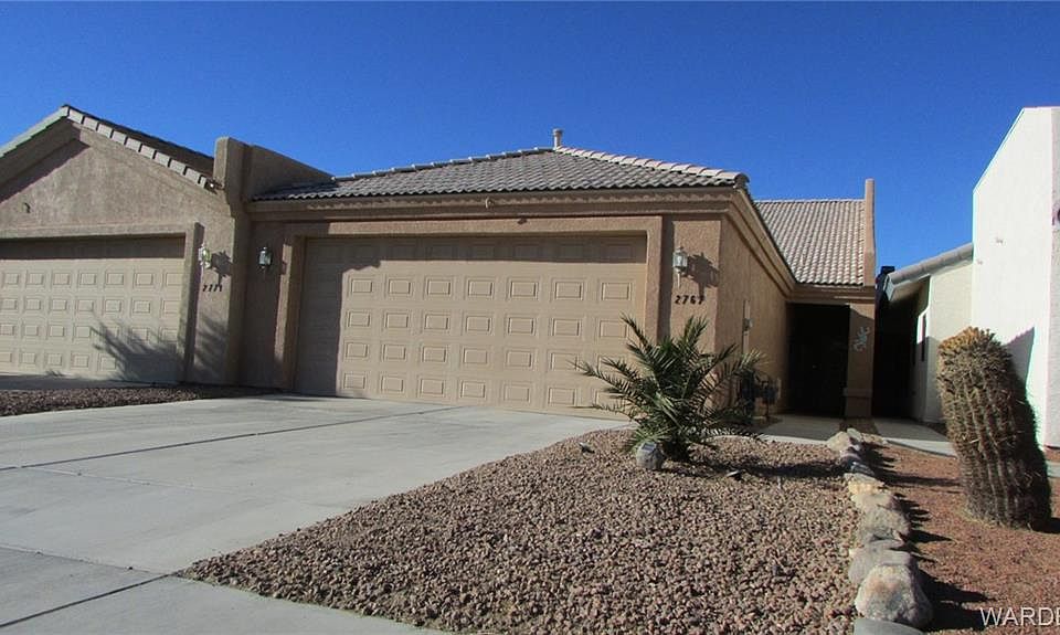 1st image of 2767 Country Club Dr