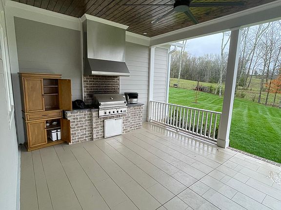 Backyard porch with grill (cabinet not included)