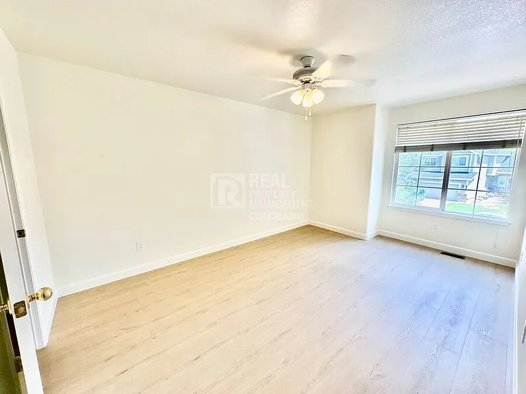 8407 Dove Ridge Way — Photo 16