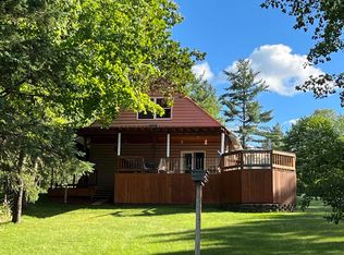 937 N Landing Ln, Vulcan, MI 49892