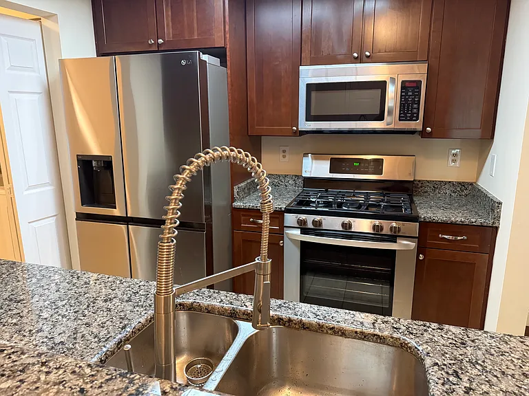 15315 Diamond Cove Ter #4 — Photo 3