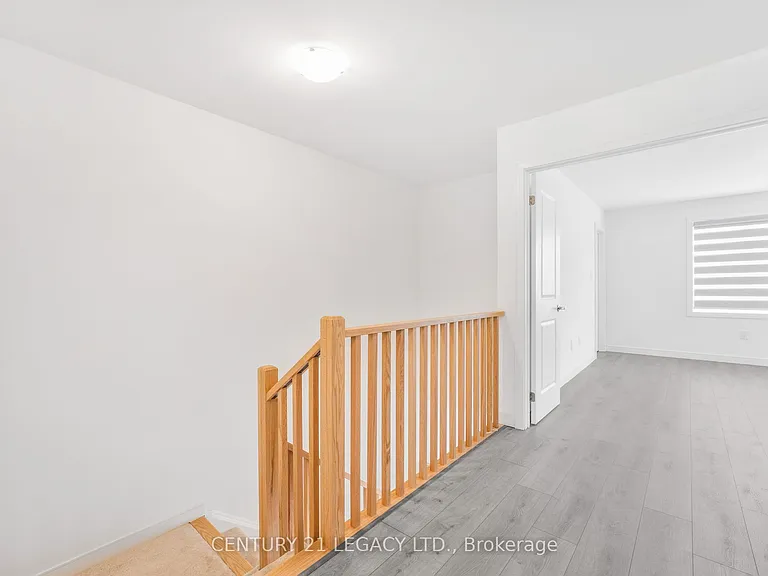 131 Blue Forest Cres — Photo 22