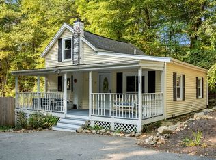 13 Jones Rd, Sutton, MA 01590