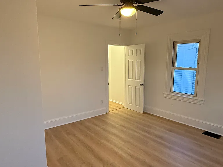 35 Harding Ave — Photo 26