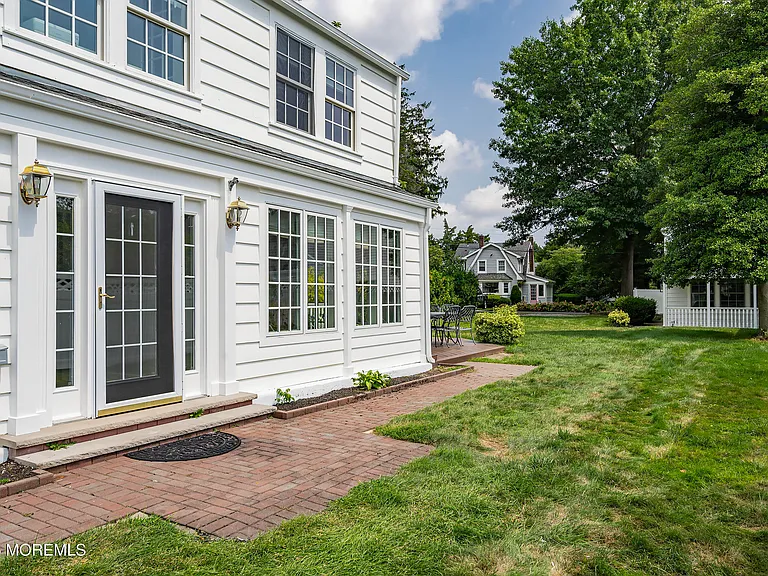 604 Rankin Rd — Photo 4