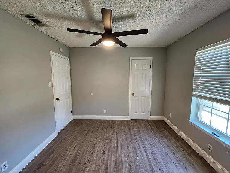 1805 Magnolia Ave — Photo 20