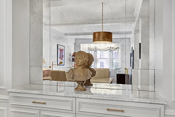 Sold by Compass | media 3