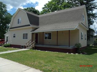 801 Chestnut St, Grayling, MI 49738