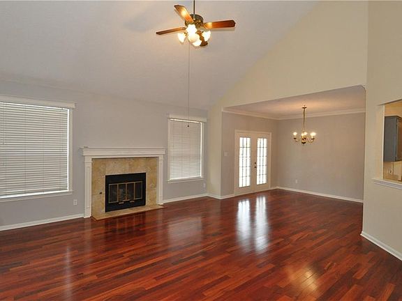 5th image of 11702 Swearingen Dr