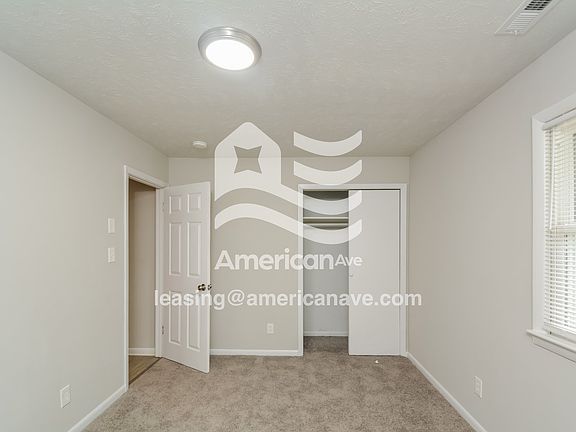 1790575_005_wm_-_main_bedroom_13182569.jpg