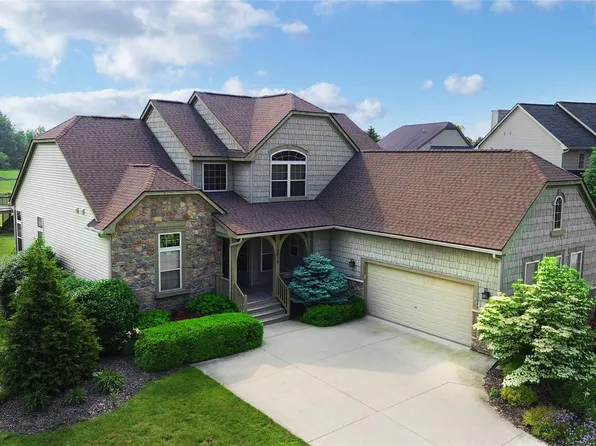 10014 Cotswald Dr, Grand Blanc, MI 48439