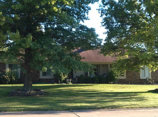 608 William Ct, Greenwood, IN 46142