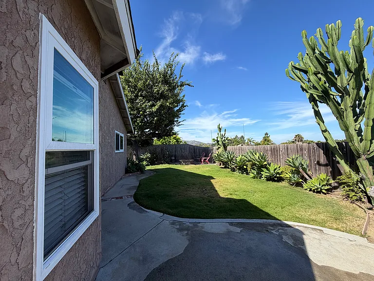 514 Tam O Shanter Dr — Photo 12