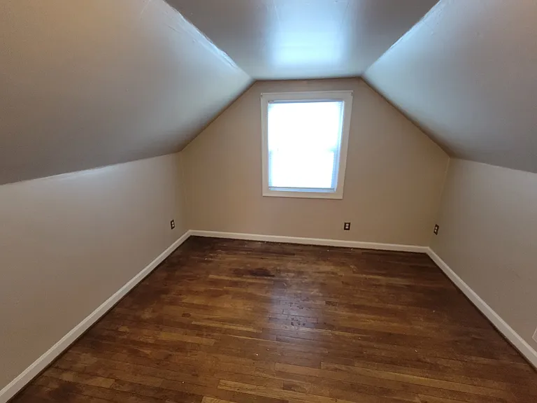 6525 N Boston Ave — Photo 8