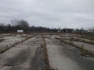 1958 N Stark Rd, Midland, MI 48642