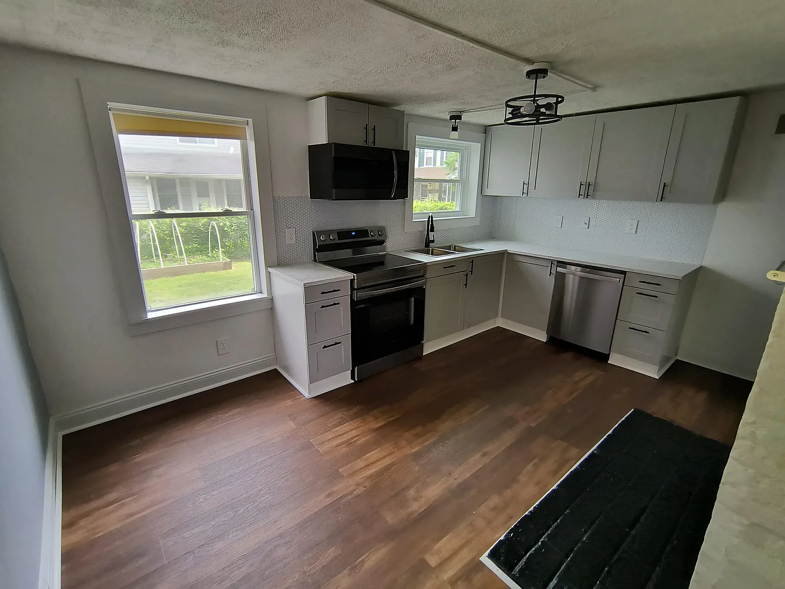 2 bed, 950 sqft, $1,395 — Photo 3