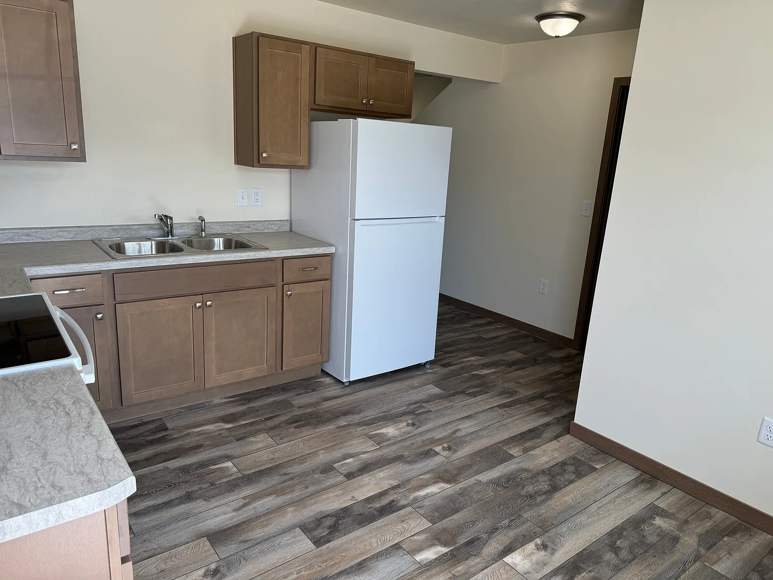 2 bed, 950 sqft, $1,195 — Photo 2
