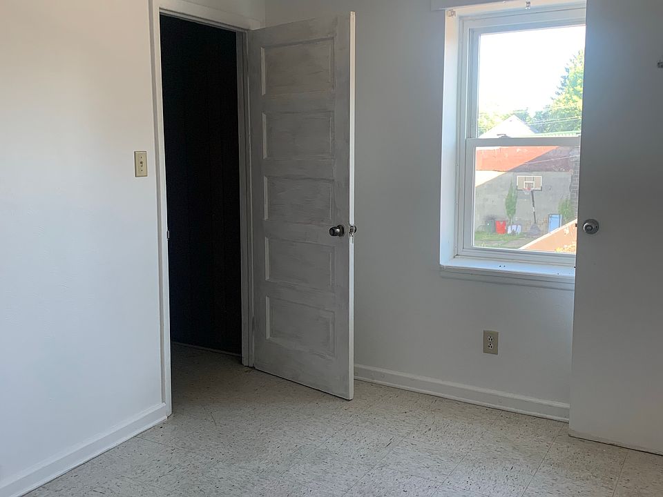 2nd image of 29 S Main St Unit 3