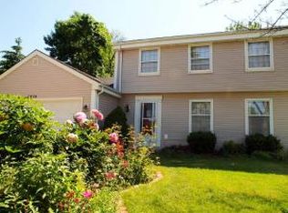 8936 N Port Washington Rd, Bayside, WI 53217