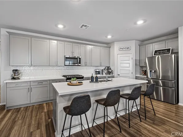 35389 Hutchinson Pl, Beaumont, CA 92223