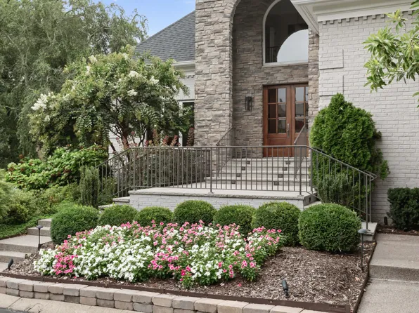 1 Warwick Ln, Nashville, TN 37205