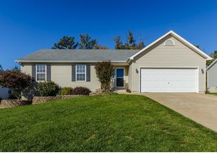 44 W Park Dr, O'Fallon, MO 63366