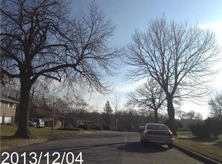 9 Eva Path, Commack, NY 11725