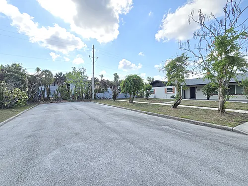 1816 Rendale Dr Photo 1