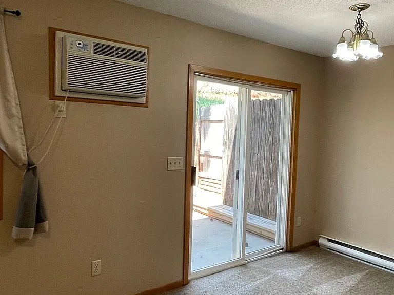 1801 Red Dale Dr — Photo 8