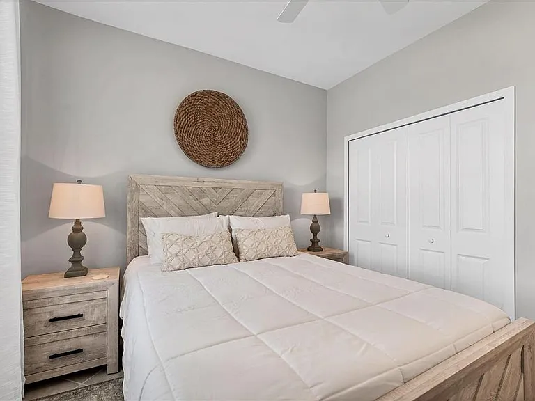 2049 Bonito Way — Photo 33