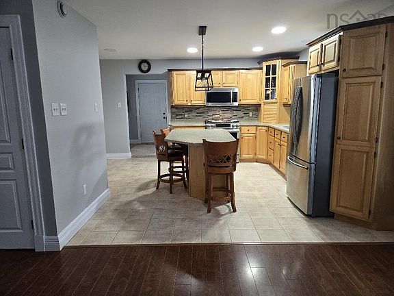 4th image of 126 Sandy Pl