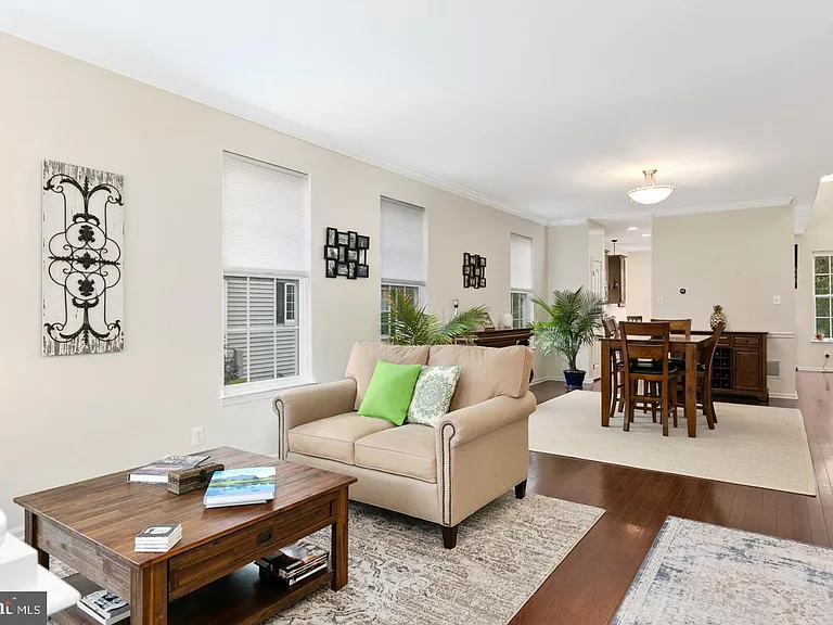 15 Overlook Dr — Photo 6