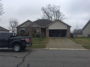 2007 Julia Ln, Hope, IN 47246