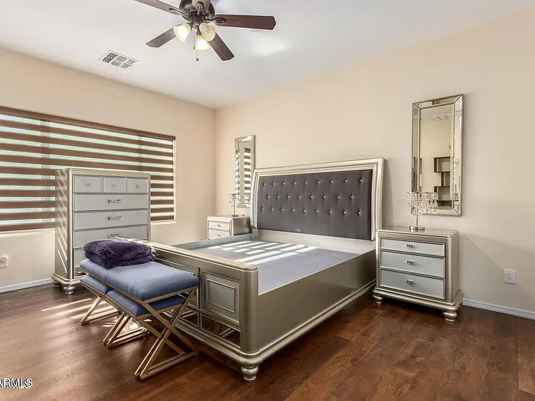 10763 W Cottontail Ln — Photo 16