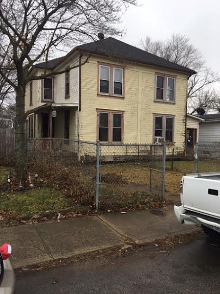 1st image of 188-192 E 4th St