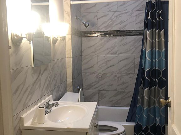 2nd image of 5515 Loretto Ave #1