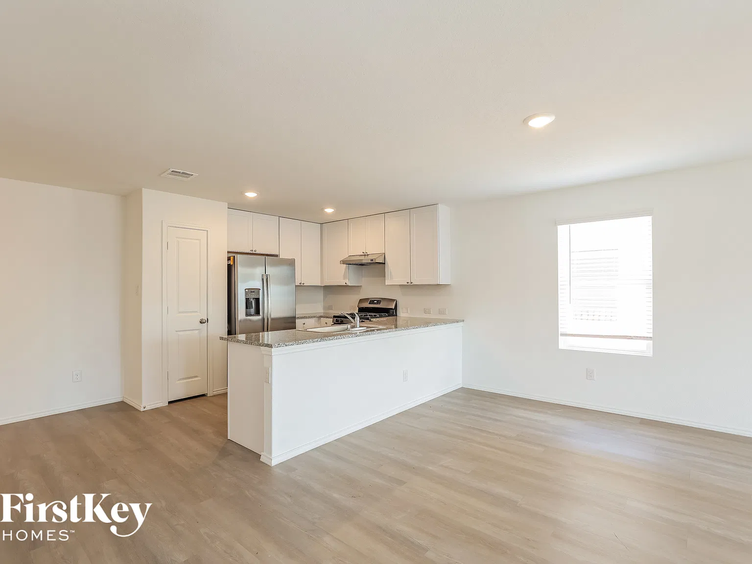 3 bed, 2.0 bath, 1474 sqft, $1,465 — Photo 4