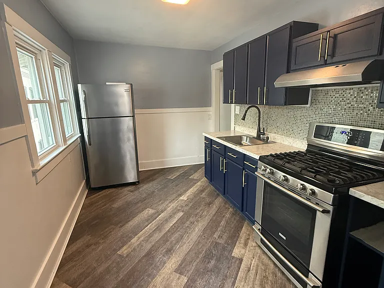 29 Cambridge St #2 — Photo 7