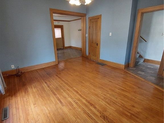 5th image of 757 17th St