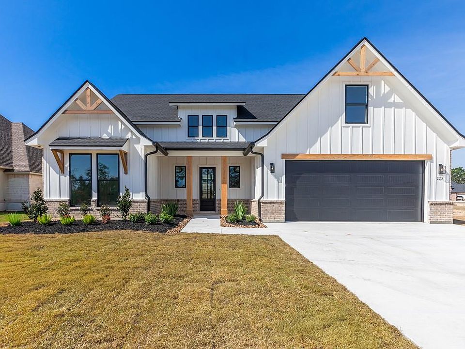 1st image of 225 Coco Palms Ln