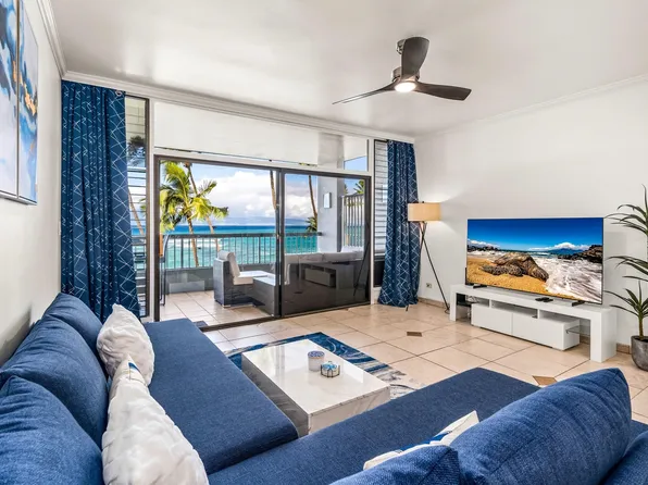 3875 Lower Honoapiilani Rd APT B304, Lahaina, HI 96761