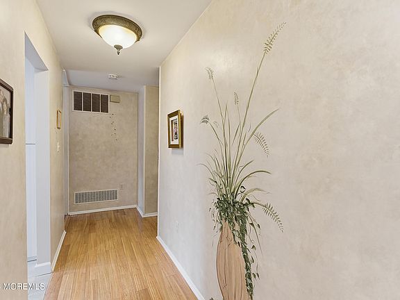 5th image of 1 Blenheim Road