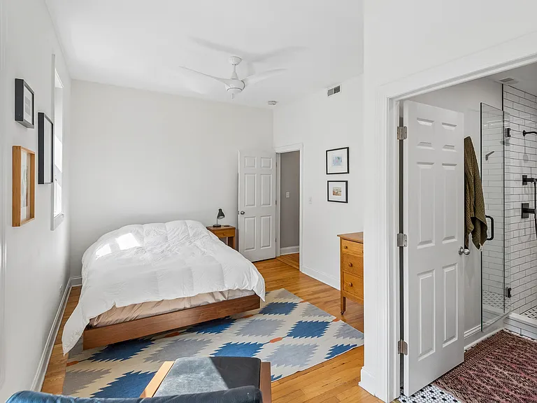 7510 N Greenview Ave #2 — Photo 9