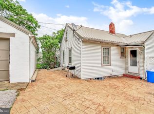 1129 W College Ave, York, PA 17404