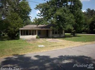 300 W Matthews St, Brookland, AR 72417
