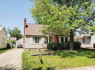 915 E Fairoaks Ave, Peoria, IL