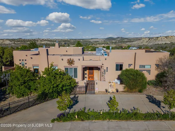 710 Deer Dancer Dr, Aztec, NM 87410