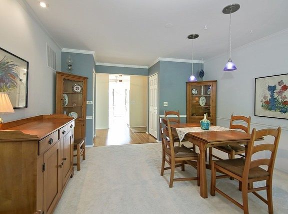 3rd image of 1703 Northfield Sq