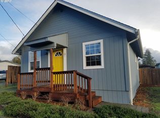 197 E 8th Pl, Coquille, OR 97423