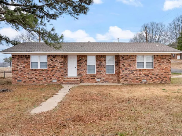 113 S Crestliner St, Morrilton, AR 72110